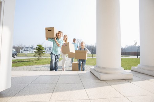 Sustainable moving service with recyclable packing materials